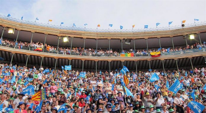 Valencia se convierte en el epicentro de la campaña electoral Uno de los mitines del PP en la plaza de Toros