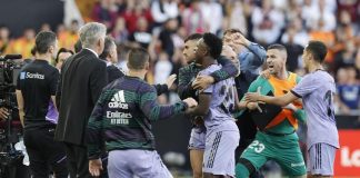 Detienen a tres aficionados del Valencia CF por los insultos racistas a Vinícius en Mestalla
