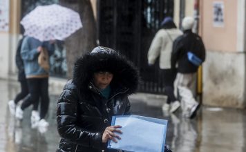 Chubascos fuertes con tormenta y posible granizo reactivan las alarmas en Valencia