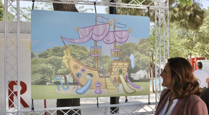Proponen la creación de un segundo parque Gulliver en forma de barco gigante María José Catalá durante la presentación del proyecto del Galeón de Gulliver