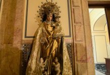 La Virgen de los Desamparados regresa al Ayuntamiento de Valencia