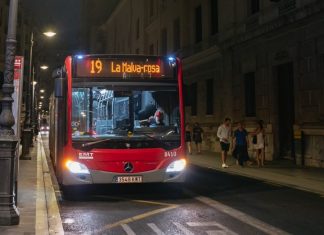 La EMT reforzará 11 líneas de autobuses para la noche de San Juan