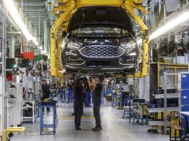 Ford retrasará la llegada de los coches eléctricos a la planta de Almussafes hasta 2027
