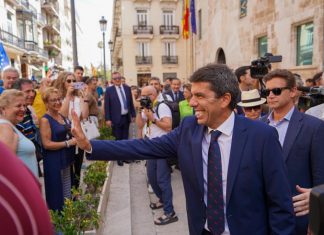 Mazón toma posesión como séptimo president de la Generalitat Valenciana