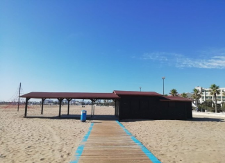 Así es Bibliomar, la única biblioteca veraniega dentro de una playa de Valencia