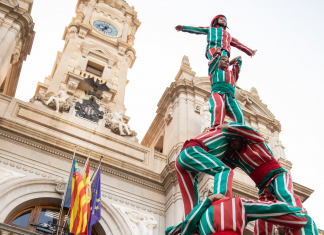 Muixerangues, actos falleros y pólvora llenarán Valencia de fiesta este fin de semana