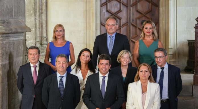 Los miembros del Consell toman posesión de sus carteras Los miembros del Consell toman posesión de sus carteras