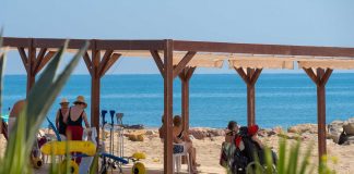 Reabren las playas del Puig y la Pobla de Farnals: este es el origen del vertido