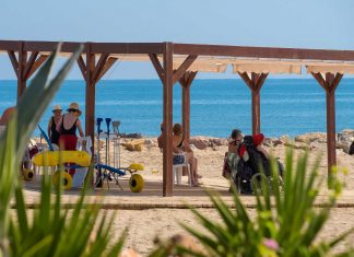 Reabren las playas del Puig y la Pobla de Farnals: este es el origen del vertido