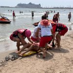 El motivo que explica por qué está siendo el verano con más banderas rojas y amarillas en las playas valencianas