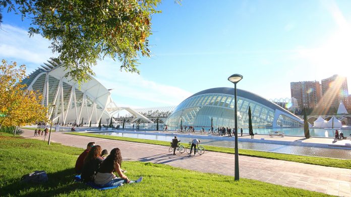 Los turistas ponen nota a Valencia: así nos ven los viajeros