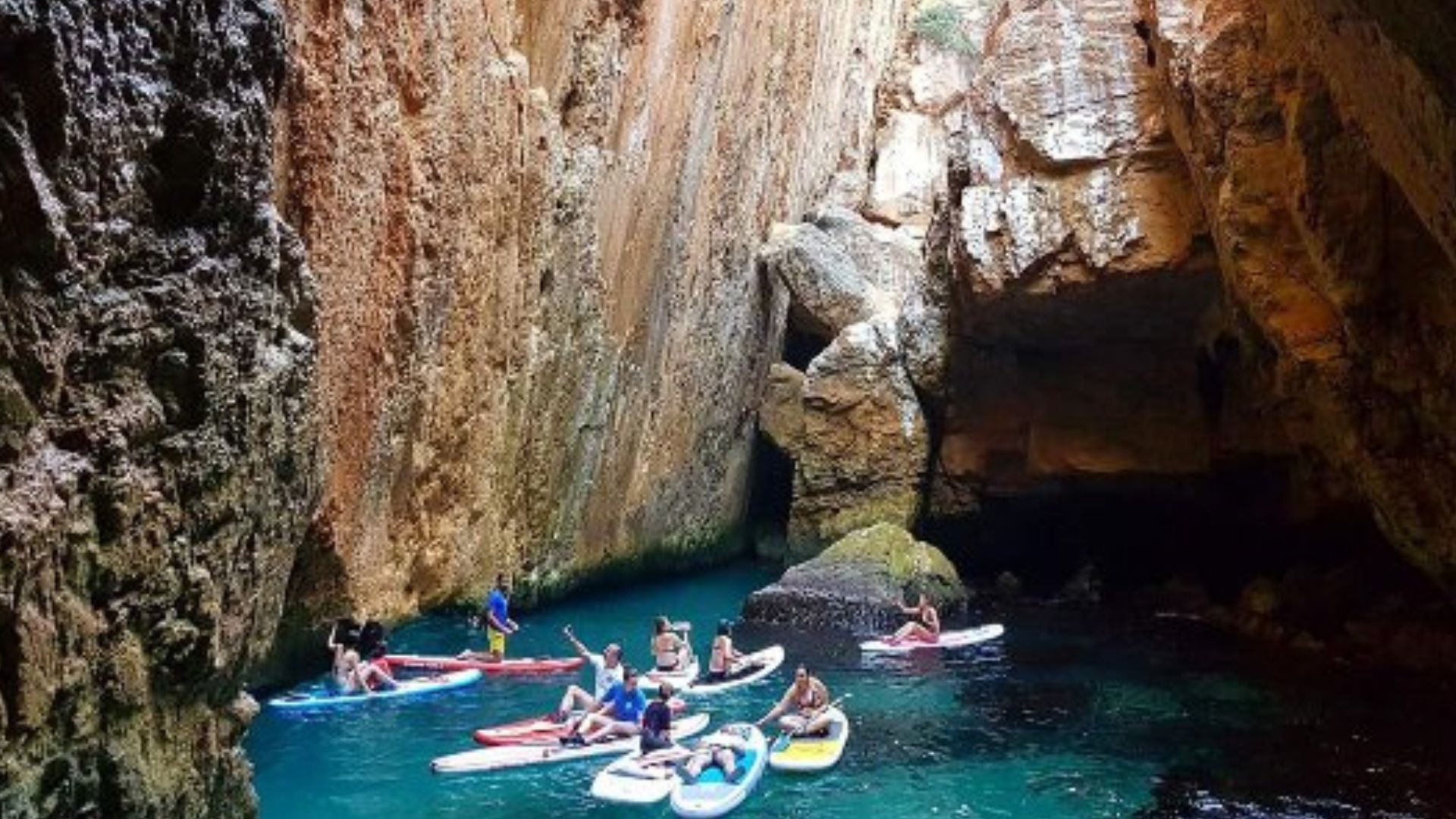 Las cinco cuevas acuáticas más bonitas de la Comunidad Valenciana