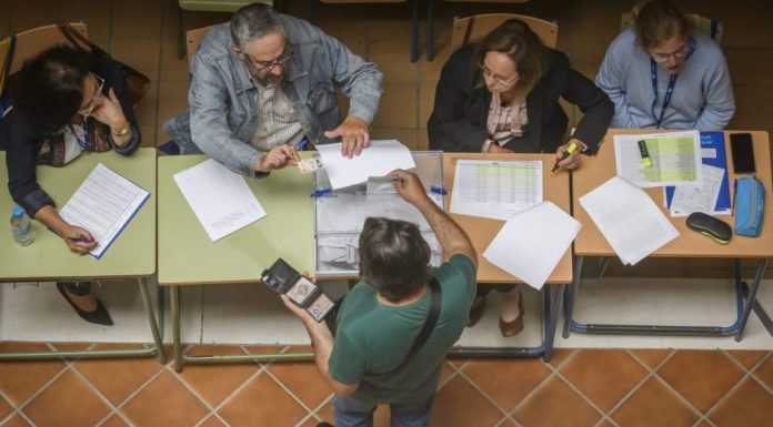 El riesgo que esconde ser el primero en votar en unas elecciones El riesgo que esconde ser el primero votar en unas elecciones