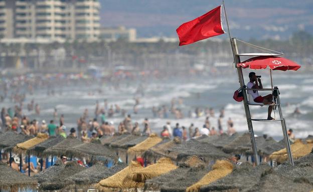 Aumento alarmante de ahogamientos en las playas valencianas durante el mes de julio