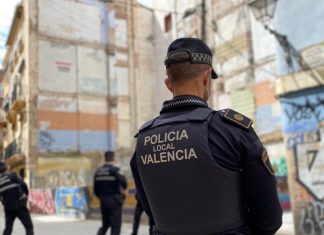 Un hombre mata a su hermana al estrangularla con una correa en Valencia