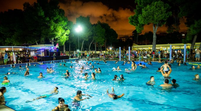 La piscina del Oeste de Valencia celebra este viernes una fiesta «Remember»
