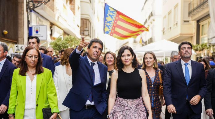 Indignación en el Gobierno de Mazón por «olvidar» el valenciano ante la UE