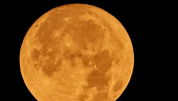 Cuándo y cómo ver la Luna de Esturión esta noche