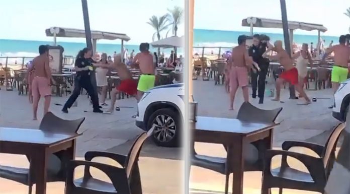 Vídeo: Agreden a dos policías locales en un chiringuito de playa de la Comunitat