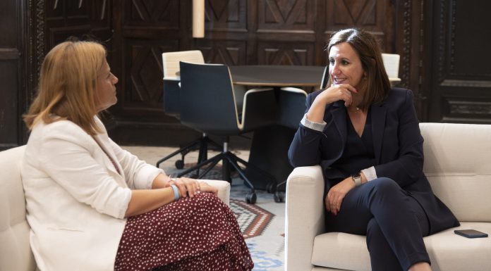 Bernabé asegura que el Gobierno atenderá la reclamación de Capital Verde Europea pero la vincula a las políticas municipales