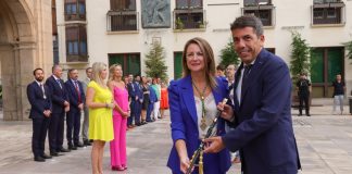 El Consell nombra a doce nuevos cargos y exige respeto a la oficialidad del valenciano