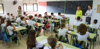 Las familias valencianas ya pueden elegir colegio para el curso 25/26: fechas clave y cómo solicitar plaza