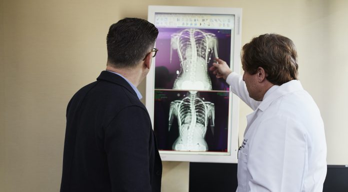 Agrede a un sanitario en un centro de salud del área de Manises