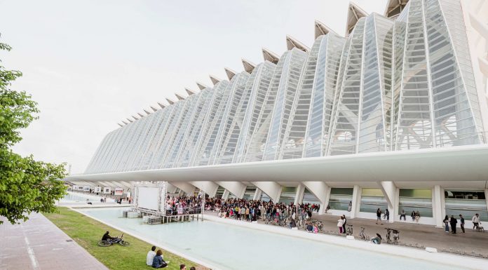La Ciudad de las Artes amplía horarios y actividades por el puente de octubre