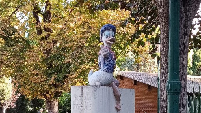 Valencia recupera la escultura de homenaje a Walt Disney