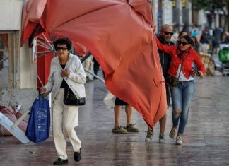 Emergencias alerta de un episodio de "fuertes rachas de viento" y adopta medidas preventivas