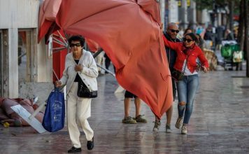 Emergencias alerta de un episodio de "fuertes rachas de viento" y adopta medidas preventivas