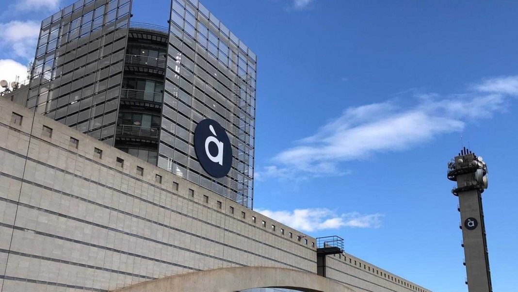 El sector audiovisual valenciano advierte de las drásticas consecuencias si no se resuelve definitivamente la controversia fiscal generada en torno a la tributación del IVA. televisiones locales