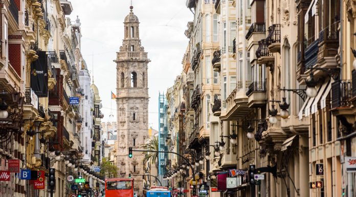 Los extranjeros conquistan el mercado inmobiliario valenciano: ¿Quiénes compran pisos?
