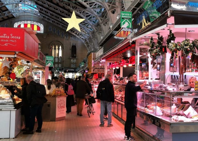 Los mercados valencianos amplían su horario en Navidad