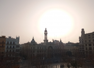Valencia activa el protocolo por contaminación y espera aire sahariano