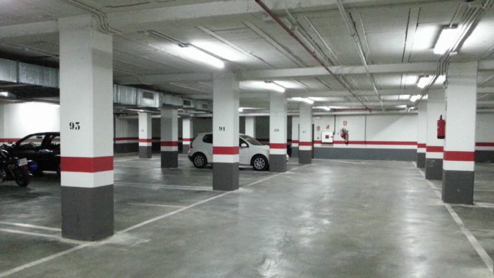Subastan 7 plazas de garaje por 1 euro en Valencia