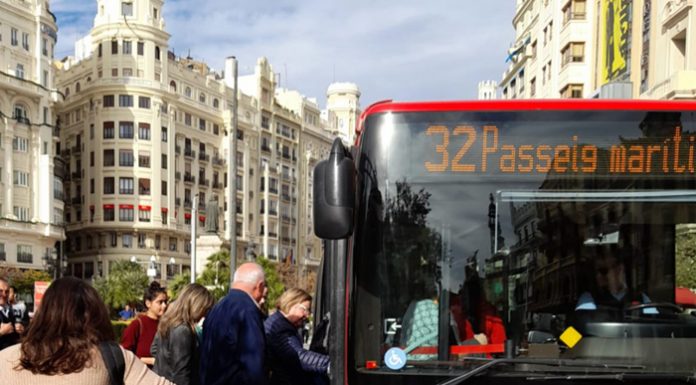 parada EMT con más de 1.000 pasajeros