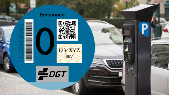 Los coches con etiqueta cero ya pueden aparcar gratis en la ORA