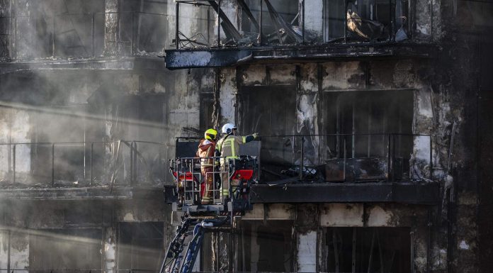 Este lunes empieza el desescombro del edificio de Campanar Cuatro equipos forenses serán los responsables del levantamiento de cadáveres