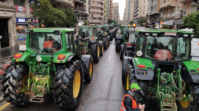 Cientos de tractores entrarán a Valencia en una gran protesta del sector agrario