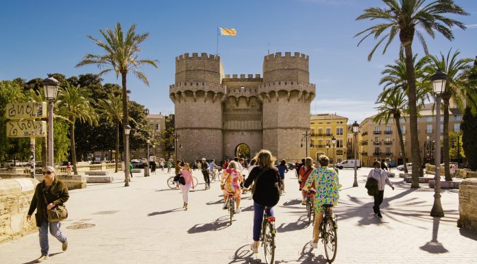 Valencia cortará la luz y el agua a los pisos turísticos ilegales Valencia cortará la luz y el agua a los pisos turísticos ilegales