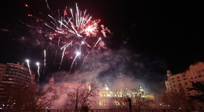 Programa completo para este fin de semana por las Fallas 2024 Hora y lugar de los espectáculos pirotécnicos de esta semana en Valencia