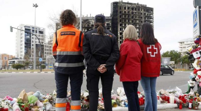 El orgullo de ayudar en momentos de gran dolor: los rostros femeninos de la tragedia Campanar El orgullo de ayudar en momentos de gran dolor: los rostros femeninos de la tragedia Campanar