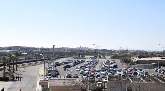 Habilitan más de 1.500 plazas gratuitas para aparcar en Fallas Habilitan más de 1.500 plazas gratuitas para aparcar en Fallas