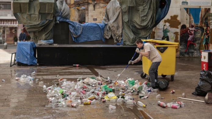 Sacar las verbenas de Valencia: así es el 'Verbedrónomo' que podría llegar en las Fallas de 2025