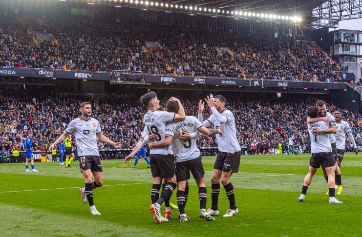 Cuatro jugadores del Valencia CF firmarán autógrafos este miércoles: horario y lugar de la firma