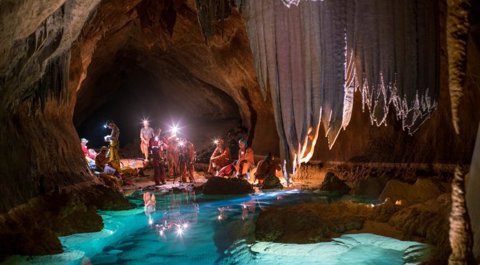Descubren una "piscina" de agua dulce de enormes dimensiones bajo el Mediterráneo