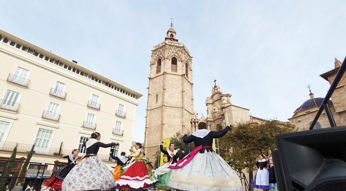 Este domingo disfruta de los bailes regionales a los pies del Micalet