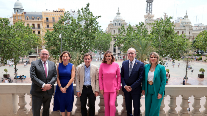 Valencia, Málaga, Zaragoza y Valladolid piden al gobierno una "financiación justa"