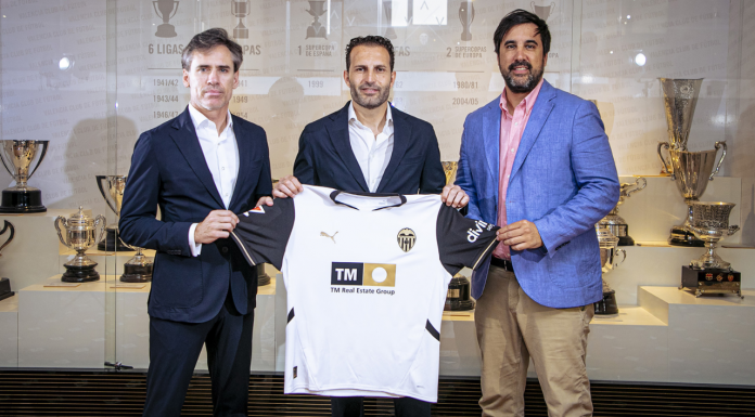 OFICIAL | El Valencia CF renueva a Rubén Baraja hasta 2026 Añadir una nueva entrada WP Rocket: Se ha activado o desactivado uno o más plugins, borra la caché si notas un problema de visualización en tu sitio web.